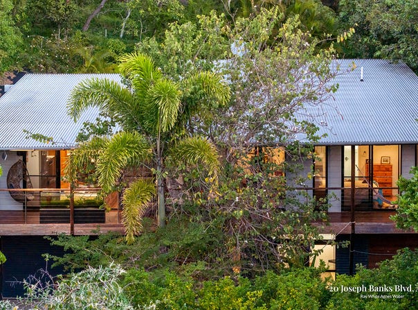 20 Joseph Banks Boulevard, Agnes Water, Qld 4677