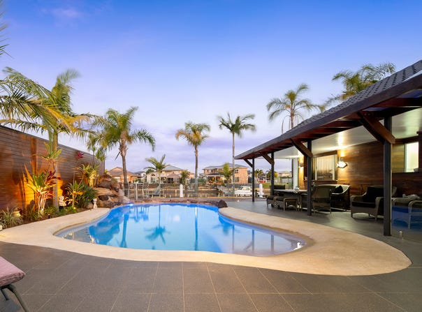 50 Intrepid Court, Newport, Qld 4020