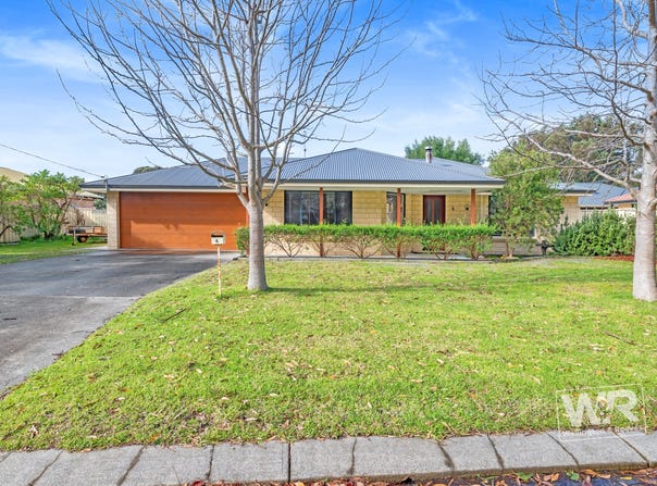 4 Spring Street, Little Grove, WA 6330