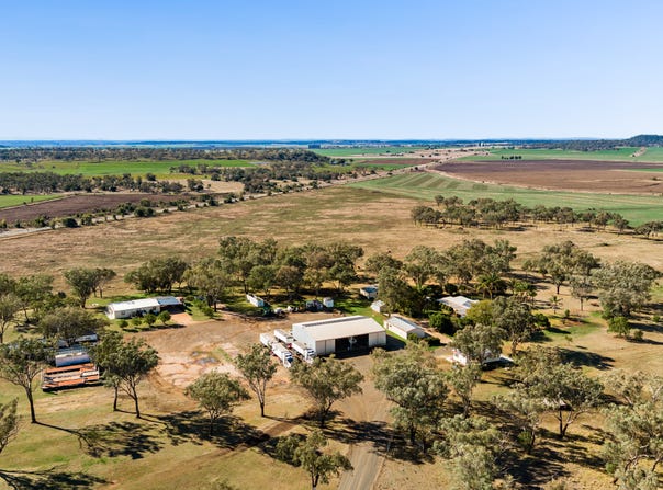 'Linthorpe View' 49 Cronin Road, Mount Tyson, Qld 4356