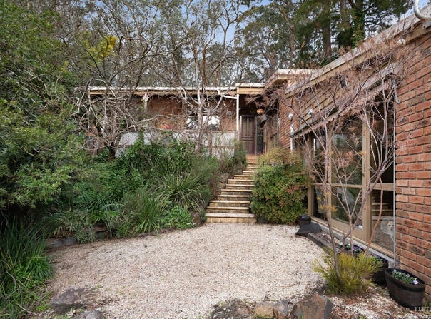 68 Melbourne Hill Road, Warrandyte, Vic 3113