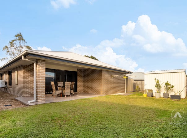 18 Willow Rise Drive, Waterford, Qld 4133