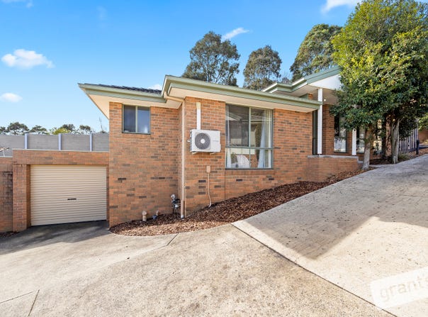 4/79 Strathavan Drive, Berwick, Vic 3806