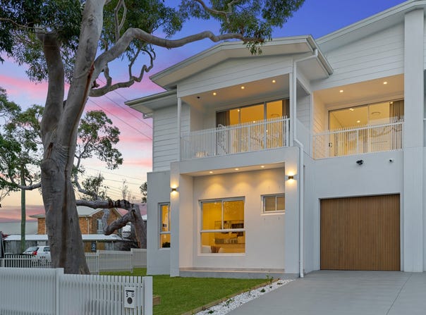 5B Spur Crescent, Loftus, NSW 2232