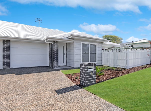 U2 and U3, 1A Elworthy Street, North Toowoomba, Qld 4350