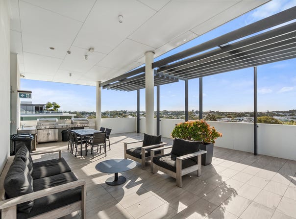 2504/77 Bride Street, Wynnum, Qld 4178