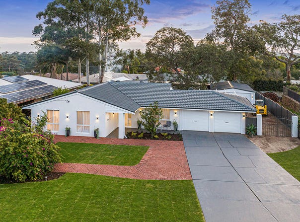 21 Armour Way, Lesmurdie, WA 6076