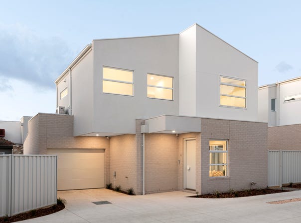 2/26 Harbury Street, Reservoir, Vic 3073