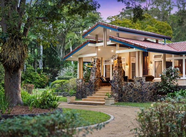 666 Upper Brookfield Road, Upper Brookfield, Qld 4069