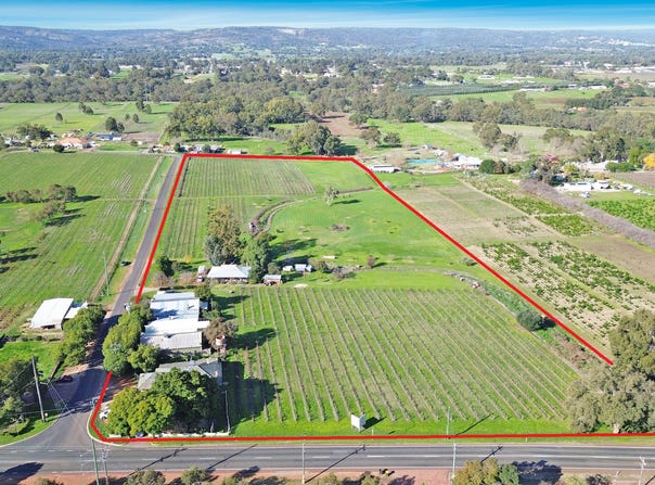 2 Forest Road, Henley Brook, WA 6055