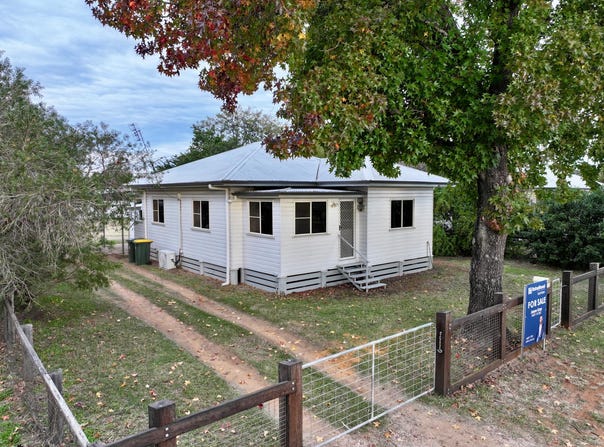 13 Dorney Street, Chinchilla, Qld 4413