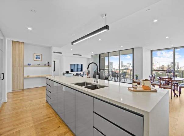 1002/35 Bronte Street, East Perth, WA 6004