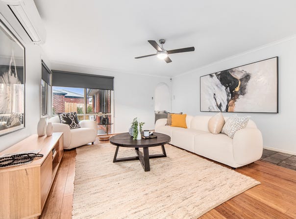 12 Goshawk Court, Carrum Downs, Vic 3201