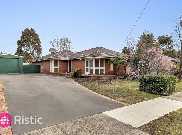 29 Macmeikan Street, Whittlesea, Vic 3757
