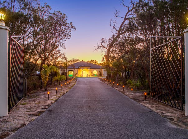 16 Shipsey Place, Wellard, WA 6170