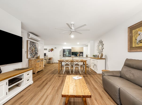 2102/1-7 Waterford Court, Bundall, Qld 4217