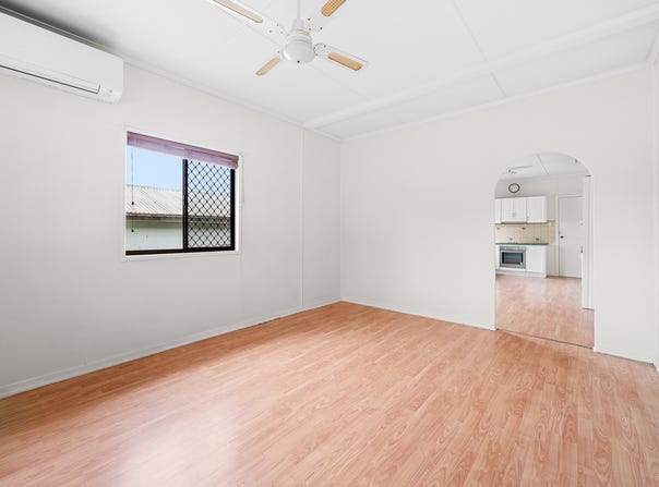 116 Thornton Street, Raceview, Qld 4305