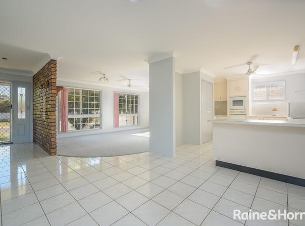 8 Alexandra Close, Clinton, Qld 4680