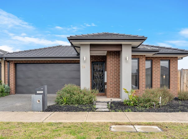 19 Oakham Street, Donnybrook, Vic 3064
