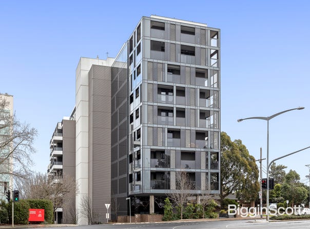 209/5 Sovereign Point Court, Doncaster, Vic 3108