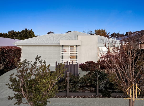 22 Crepe Avenue, Cranbourne West, Vic 3977