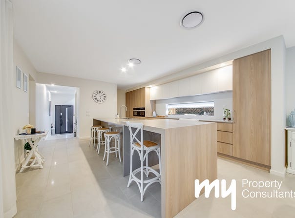 4 Florian Boulevard, Gledswood Hills, NSW 2557
