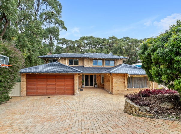 3 Mosman Court, Kallaroo, WA 6025