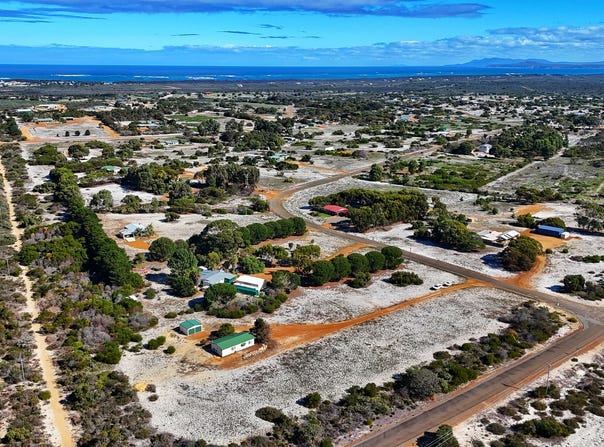 254 Cambewarra Drive, Hopetoun, WA 6348