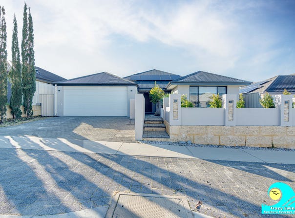 11 Munert Street, Yanchep, WA 6035