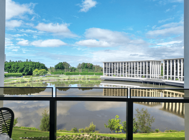 401W/1 Marina Drive, Benowa, Qld 4217