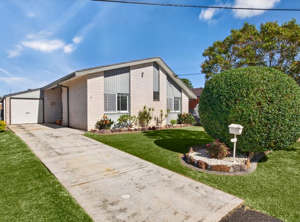 9 Barnard Crescent, Toukley, NSW 2263