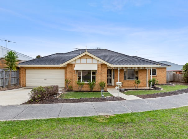3 Cedarville Close, Highton, Vic 3216