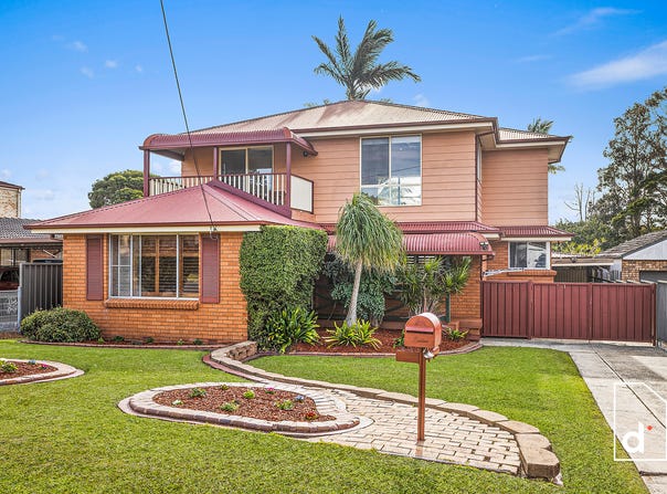 100 Barton Street, Oak Flats, NSW 2529