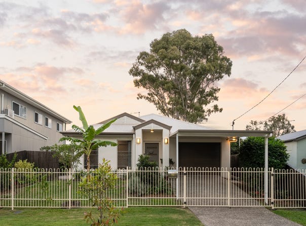 63 Blackwood Road, Deagon, Qld 4017