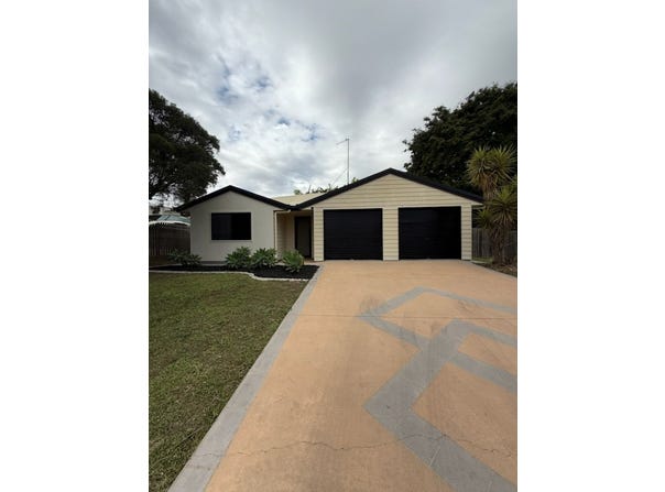 26 Savannah Drive, Moranbah, Qld 4744