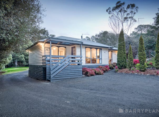 6 Marcelle Street, Cockatoo, Vic 3781