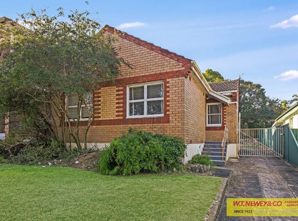 3 MOUNT LEWIS AVENUE, Punchbowl, NSW 2196