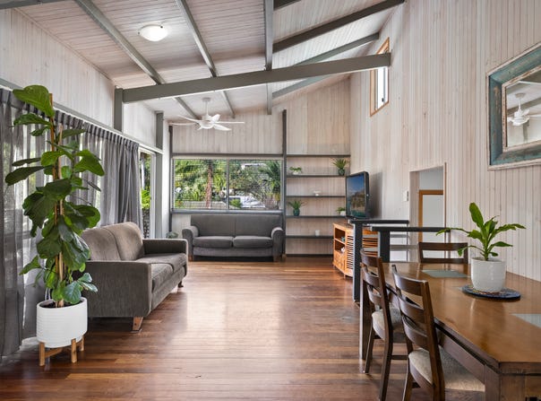 18 Tolkien Place, Coolum Beach, Qld 4573