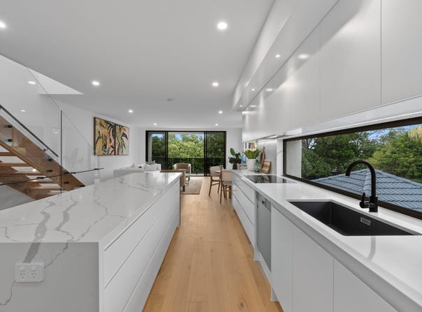 1/7 Azalea Avenue, Hollywell, Qld 4216