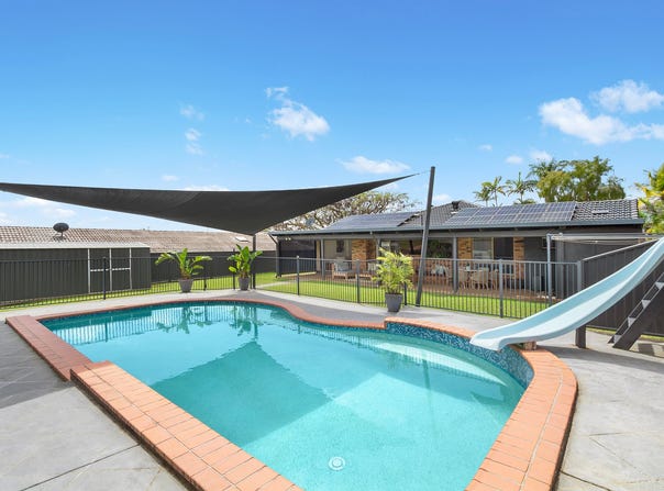 35 Ash Drive, Banora Point, NSW 2486