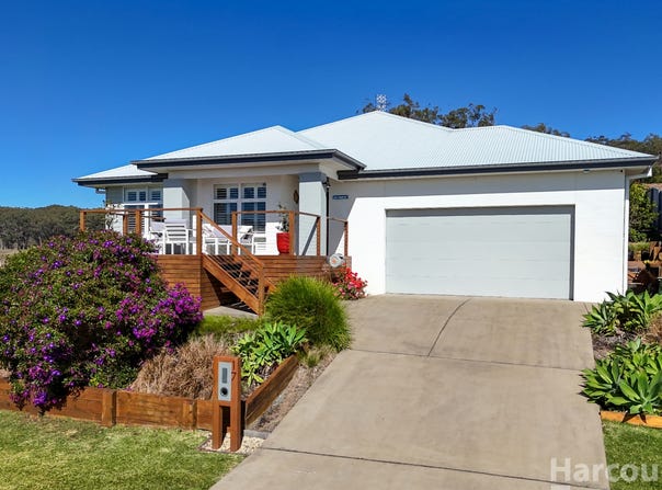 17 Rosedale Avenue, South West Rocks, NSW 2431