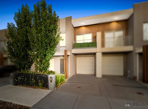 16 Sarette Retreat, Truganina, Vic 3029