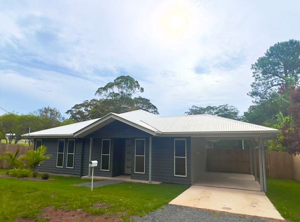 15 BAGUETTE STREET, Russell Island, Qld 4184