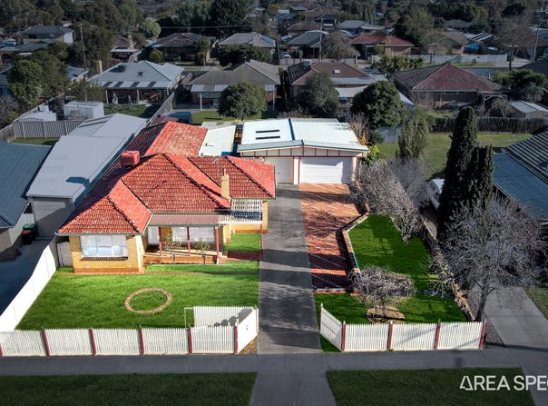 49 Oneills Road, Melton, Vic 3337