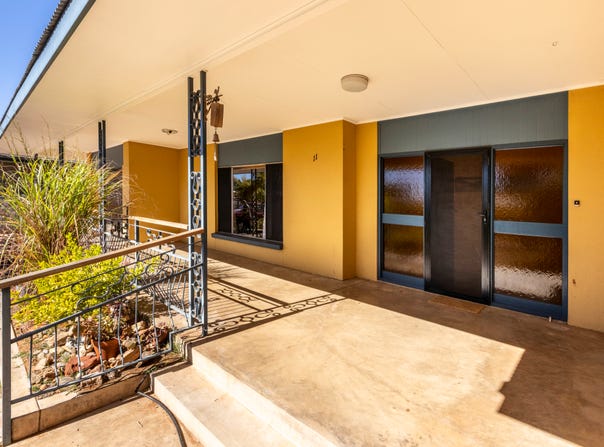 11 Crann Street, Gillen, NT 0870