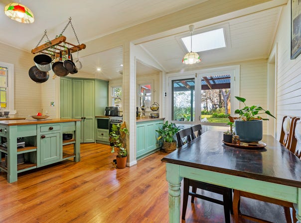 82 Railway Parade, Hazelbrook, NSW 2779