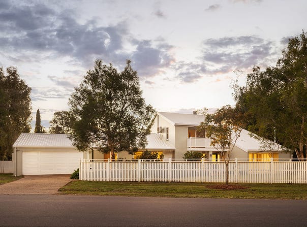91 Lancing Street, Pullenvale, Qld 4069