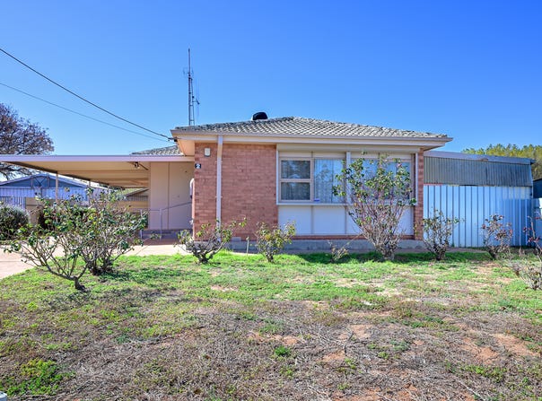 2 Matthew Crescent, Whyalla Stuart, SA 5608