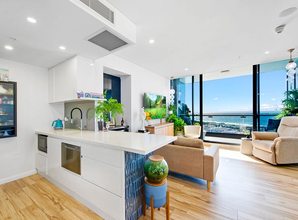 3909/2 Como Crescent, Southport, Qld 4215