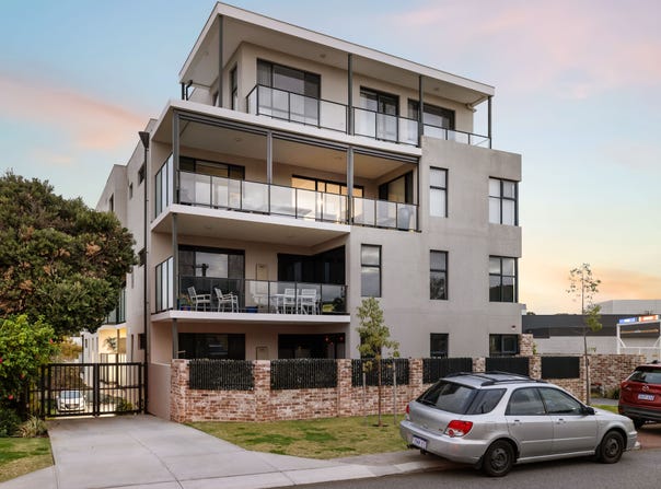 1/3 Dongara Street, Innaloo, WA 6018